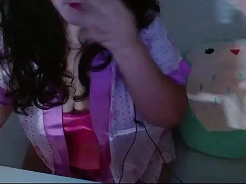 Snapshot of KittyK3 chatting on March 8, 2025, 4:23 am KittyK3 online show from March 8, 2025, 4:23 am