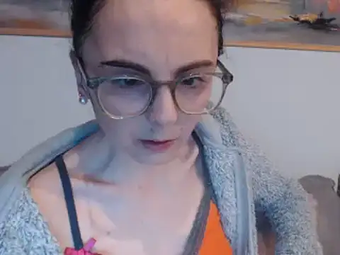 cleophee online show from February 13, 2025, 6:41 am