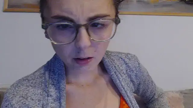 cleophee online show from November 14, 2025, 6:56 am