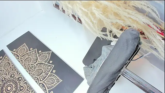 Tamara 18 online show from September 29, 2025, 10:42 am