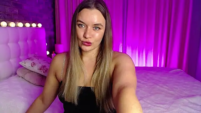 Snapshot of starrydoll chatting on December 14, 2025, 6:34 pm starrydoll online show from December 14, 2025, 6:34 pm