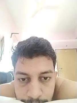 dzboy1994 online show from November 30, 2025, 4:05 am