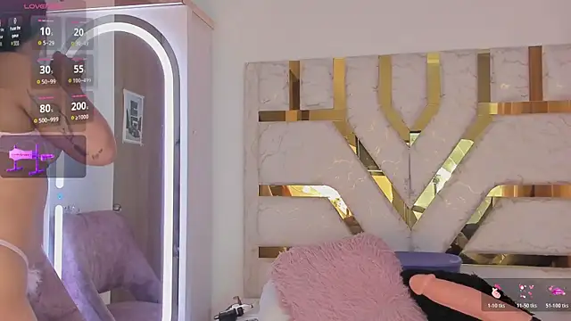 Snapshot of sophy_champagne chatting on April 9, 2026, 12:32 am sophy champagne online show from April 9, 2026, 12:32 am