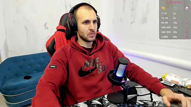 Snapshot of Raamoss chatting on December 2, 2024, 9:28 pm Raamoss online show from December 2, 2024, 9:28 pm