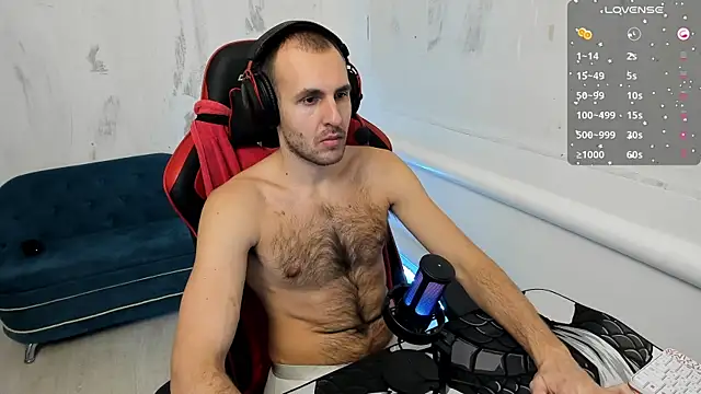 Snapshot of Raamoss chatting on December 20, 2024, 8:49 am Raamoss online show from December 20, 2024, 8:49 am