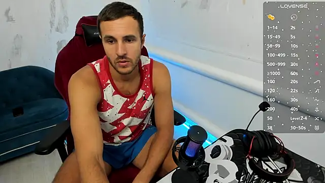 Snapshot of Raamoss chatting on March 13, 2025, 8:48 am Raamoss online show from March 13, 2025, 8:48 am