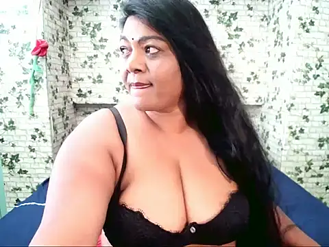 Snapshot of IndianDelia chatting on February 21, 2025, 1:11 pm IndianDelia online show from February 21, 2025, 1:11 pm