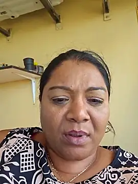 Snapshot of IndianDelia chatting on February 24, 2025, 1:42 pm IndianDelia online show from February 24, 2025, 1:42 pm