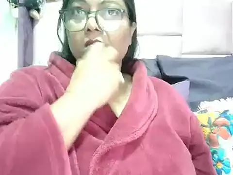 IndianDelia online show from November 17, 2025, 3:12 am