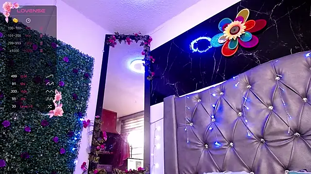 LAILAGUMMY online show from January 16, 2025, 11:58 am