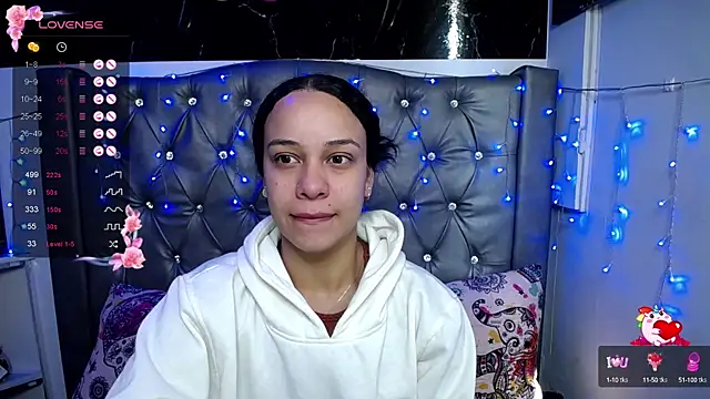 LAILAGUMMY online show from January 18, 2025, 1:29 pm