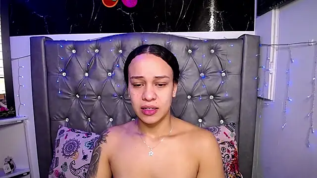 LAILAGUMMY online show from February 22, 2025, 2:41 pm