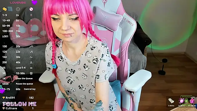 Snapshot of AmyRose6969 chatting on February 9, 2025, 8:34 pm AmyRose6969 online show from February 9, 2025, 8:34 pm