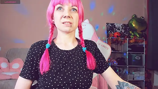 Snapshot of AmyRose6969 chatting on October 18, 2025, 8:31 pm AmyRose6969 online show from October 18, 2025, 8:31 pm