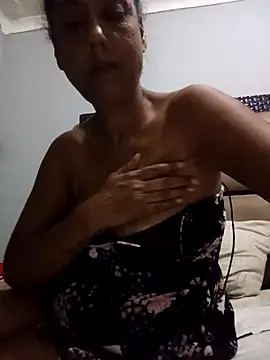 Snapshot of Mahi4luv chatting on March 5, 2026, 10:39 pm Mahi4luv online show from March 5, 2026, 10:39 pm