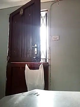 Snapshot of Mahi4luv chatting on March 28, 2026, 1:11 pm Mahi4luv online show from March 28, 2026, 1:11 pm