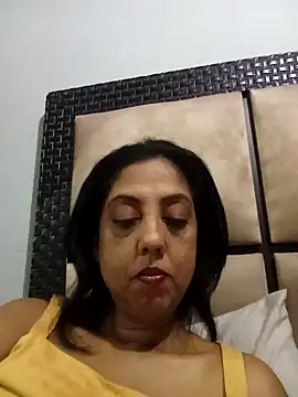 Snapshot of Mahi4luv chatting on April 4, 2026, 9:01 pm Mahi4luv online show from April 4, 2026, 9:01 pm