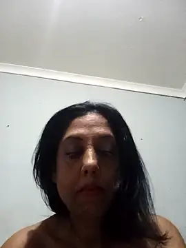 Snapshot of Mahi4luv chatting on April 13, 2026, 12:38 am Mahi4luv online show from April 13, 2026, 12:38 am