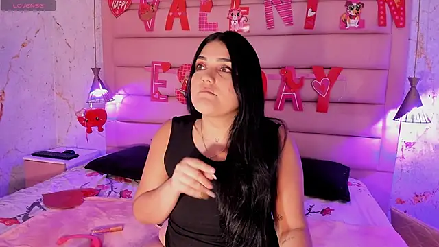 Snapshot of Maddysex_ chatting on February 4, 2025, 5:55 pm Maddysex online show from February 4, 2025, 5:55 pm