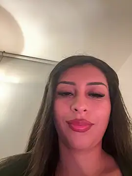 sweetAli  online show from May 2, 2026, 9:03 am