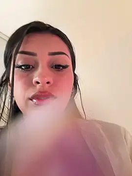 sweetAli  online show from June 28, 2026, 9:15 am