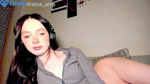 Snapshot of Alice__Aris chatting on March 8, 2026, 6:55 pm Alice Aris online show from March 8, 2026, 6:55 pm