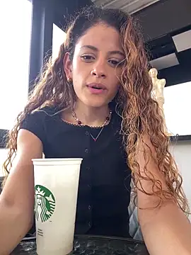 Snapshot of alana15 chatting on November 3, 2025, 4:19 pm alana15 online show from November 3, 2025, 4:19 pm