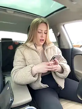 AlisaWhite online show from February 28, 2025, 12:42 pm