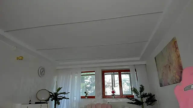 TiffanyHouston  online show from December 13, 2024, 6:42 am