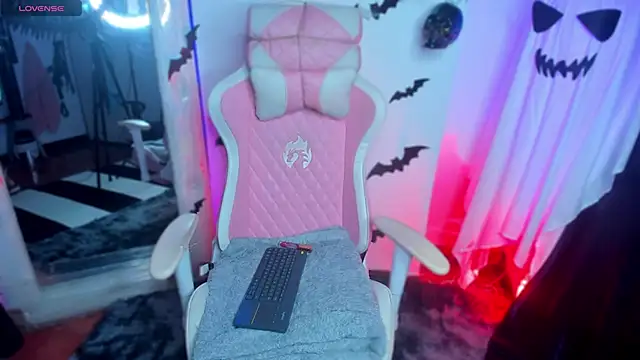 Snapshot of jenndy_lockhart chatting on October 21, 2025, 3:40 am jenndy lockhart online show from October 21, 2025, 3:40 am