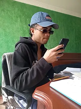 Snapshot of pinedasex777 chatting on November 7, 2025, 3:45 pm pinedasex777 online show from November 7, 2025, 3:45 pm