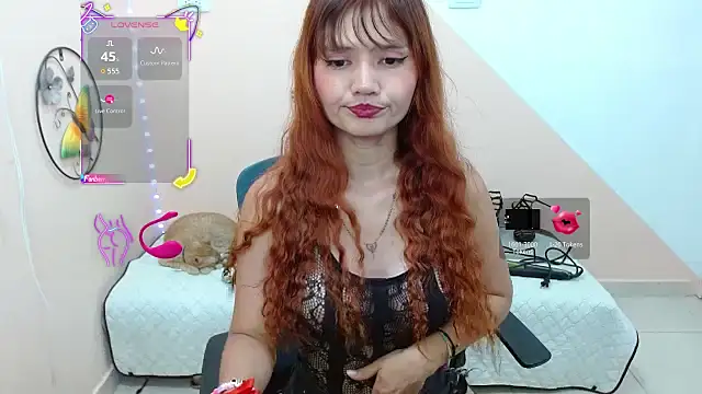 Snapshot of miss_tinnymafe chatting on September 27, 2025, 4:06 am miss tinnymafe online show from September 27, 2025, 4:06 am