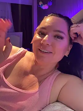 Snapshot of HotMilfMargo chatting on February 16, 2025, 11:26 pm HotMilfMargo online show from February 16, 2025, 11:26 pm