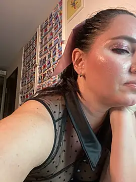 Snapshot of HotMilfMargo chatting on February 18, 2025, 4:59 pm HotMilfMargo online show from February 18, 2025, 4:59 pm