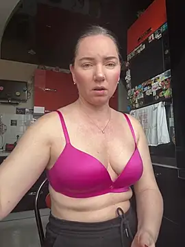 Snapshot of HotMilfMargo chatting on February 26, 2025, 10:58 am HotMilfMargo online show from February 26, 2025, 10:58 am