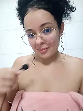 Snapshot of NinaSweet2 chatting on February 27, 2026, 4:12 am NinaSweet2 online show from February 27, 2026, 4:12 am