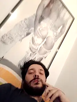 Snapshot of Lucarasta chatting on February 21, 2026, 7:59 pm Lucarasta online show from February 21, 2026, 7:59 pm