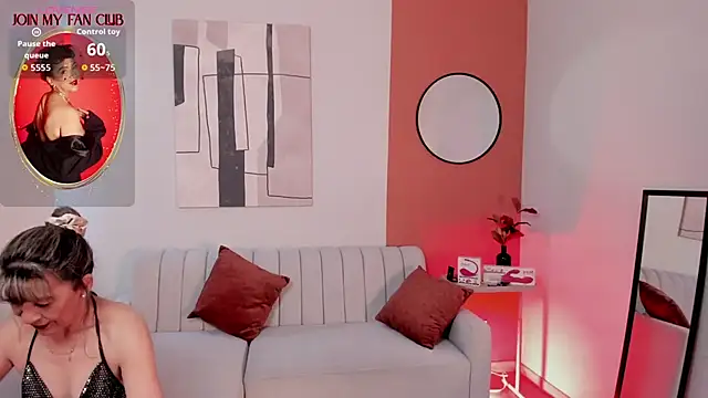 GraceElizabeth  online show from December 3, 2025, 9:02 pm