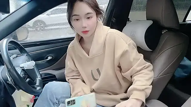 Snapshot of orla2021 chatting on November 6, 2025, 12:22 am orla2021 online show from November 6, 2025, 12:22 am