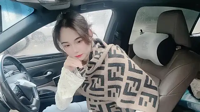 Snapshot of orla2021 chatting on November 9, 2025, 12:31 am orla2021 online show from November 9, 2025, 12:31 am