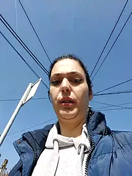 Snapshot of JoLeNe27 chatting on March 4, 2025, 10:02 am JoLeNe27 online show from March 4, 2025, 10:02 am