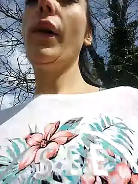 Snapshot of JoLeNe27 chatting on March 12, 2025, 10:26 am JoLeNe27 online show from March 12, 2025, 10:26 am