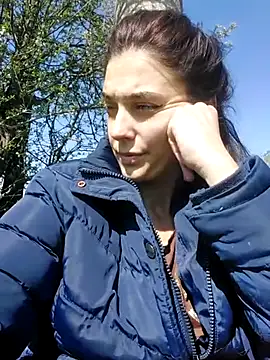 Snapshot of JoLeNe27 chatting on March 20, 2025, 9:59 am JoLeNe27 online show from March 20, 2025, 9:59 am