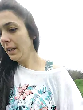 Snapshot of JoLeNe27 chatting on March 22, 2025, 11:32 am JoLeNe27 online show from March 22, 2025, 11:32 am