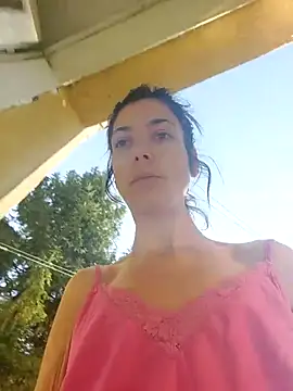 Snapshot of JoLeNe27 chatting on September 22, 2025, 5:42 am JoLeNe27 online show from September 22, 2025, 5:42 am