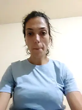 Snapshot of JoLeNe27 chatting on September 25, 2025, 6:11 pm JoLeNe27 online show from September 25, 2025, 6:11 pm