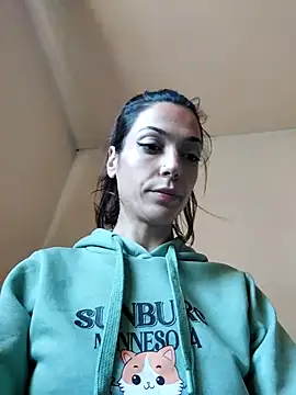 Snapshot of JoLeNe27 chatting on October 20, 2025, 9:54 am JoLeNe27 online show from October 20, 2025, 9:54 am