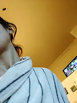 Snapshot of JoLeNe27 chatting on October 24, 2025, 5:37 am JoLeNe27 online show from October 24, 2025, 5:37 am