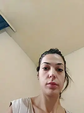 Snapshot of JoLeNe27 chatting on October 31, 2025, 5:30 am JoLeNe27 online show from October 31, 2025, 5:30 am