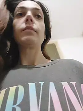 Snapshot of JoLeNe27 chatting on November 23, 2025, 8:19 pm JoLeNe27 online show from November 23, 2025, 8:19 pm